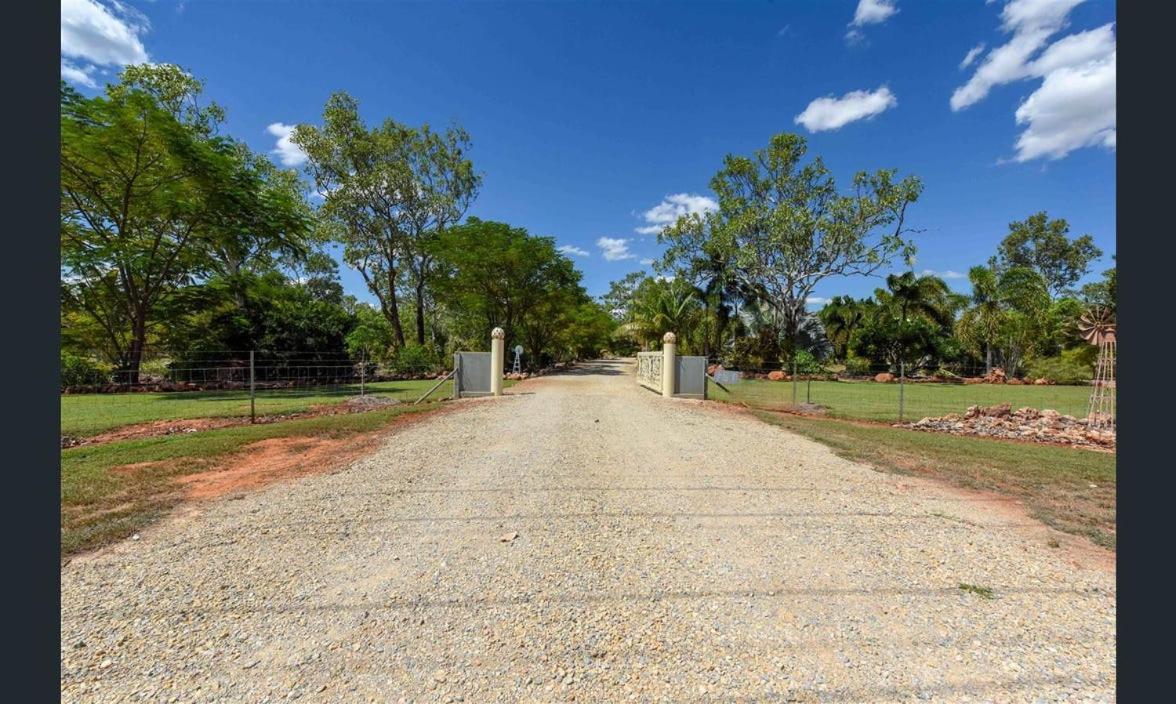 Almost Off Grid Tranquillity Katherine Exterior foto