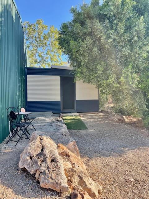 Almost Off Grid Tranquillity Katherine Exterior foto